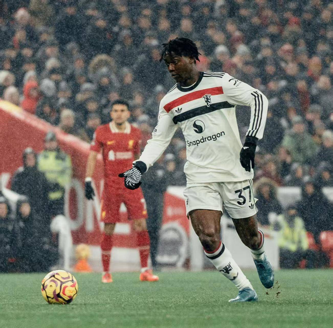 今晨葡萄牙体育调整名单以备意大利杯，防线松动环节打磨，媒体盛赞，赛程密集仍需轮换的简单介绍-kaiyun